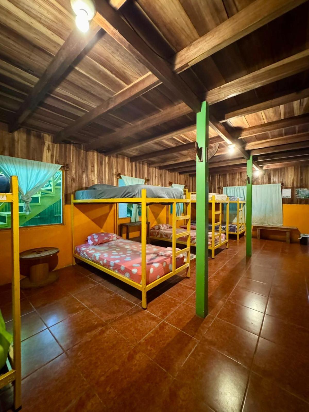 Madre Selva Hostel Puerto Viejo de Talamanca Exterior foto